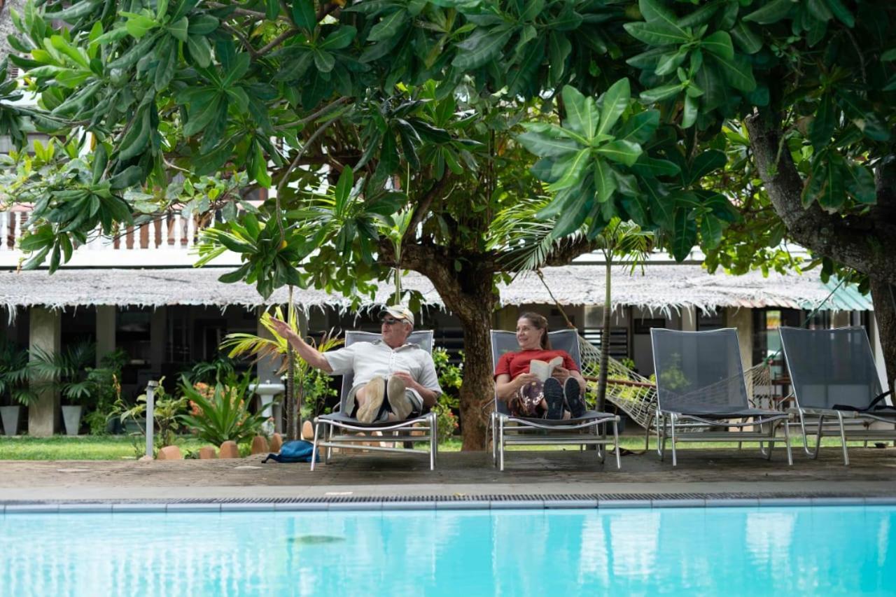 Topaz Beach Hotel Negombo Eksteriør bilde