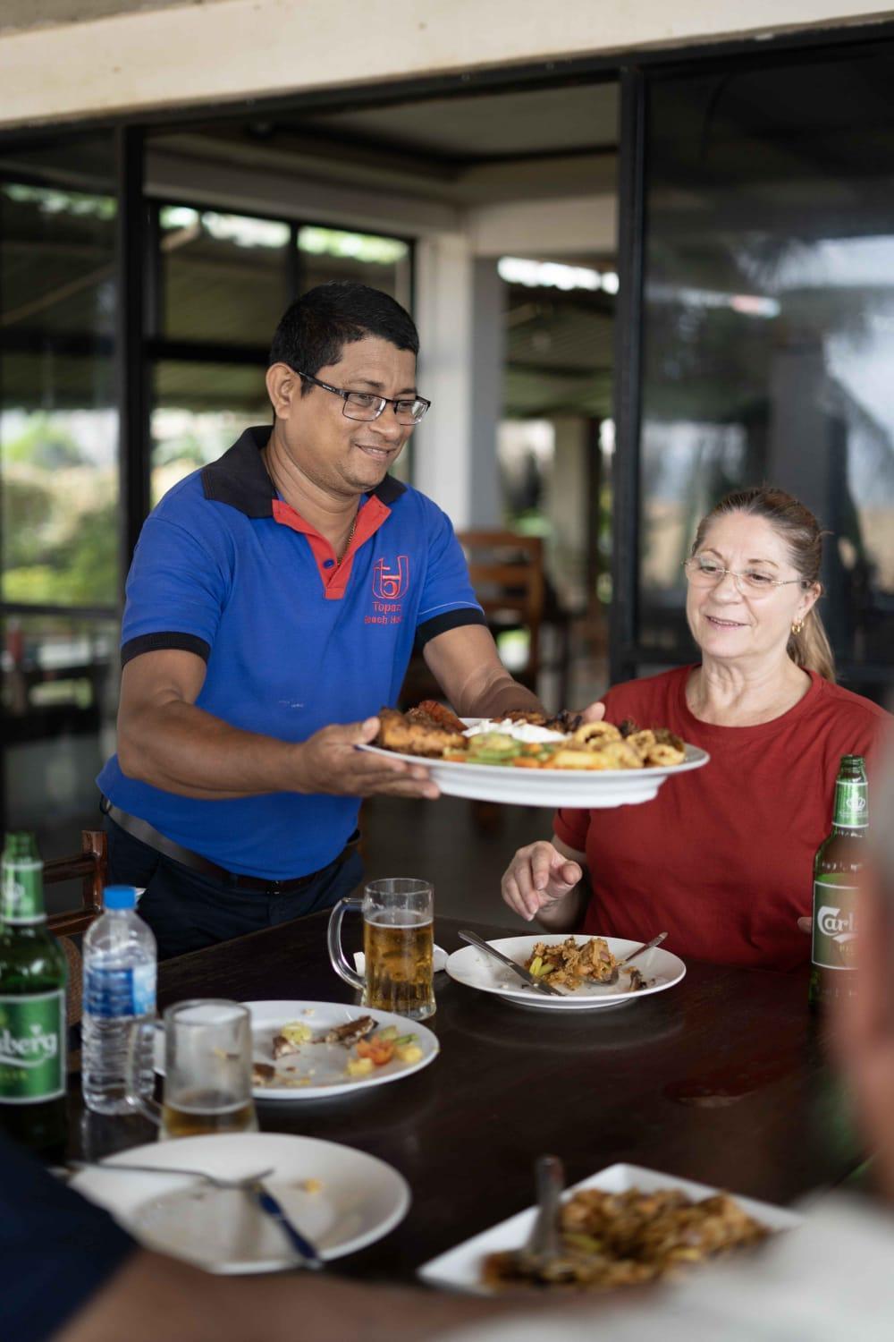 Topaz Beach Hotel Negombo Eksteriør bilde